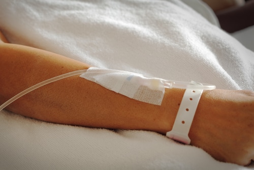 Arzt- und Krankenhaushaftung - Infusion im Handgelenksbereich